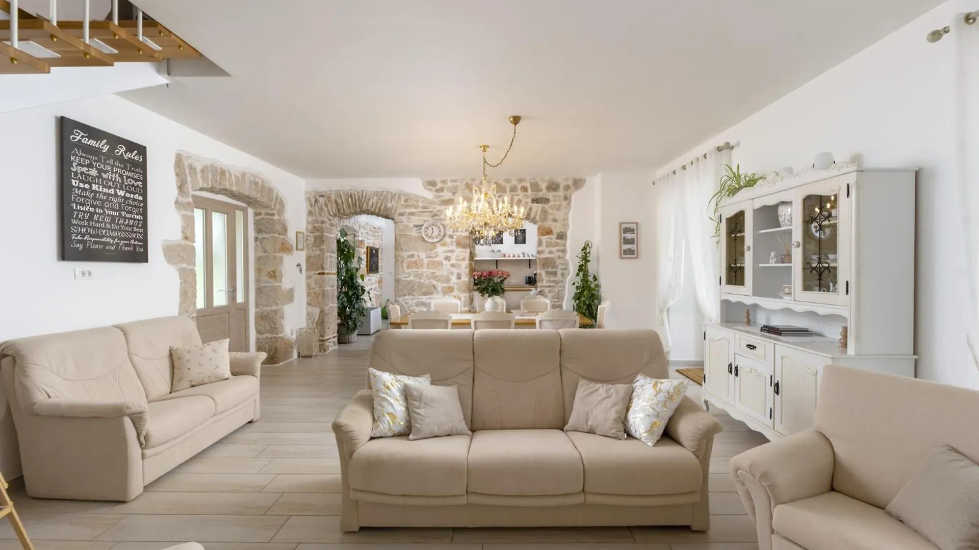 Villa Batelica With Large Garden, Kids Playground And Private Pool لابين