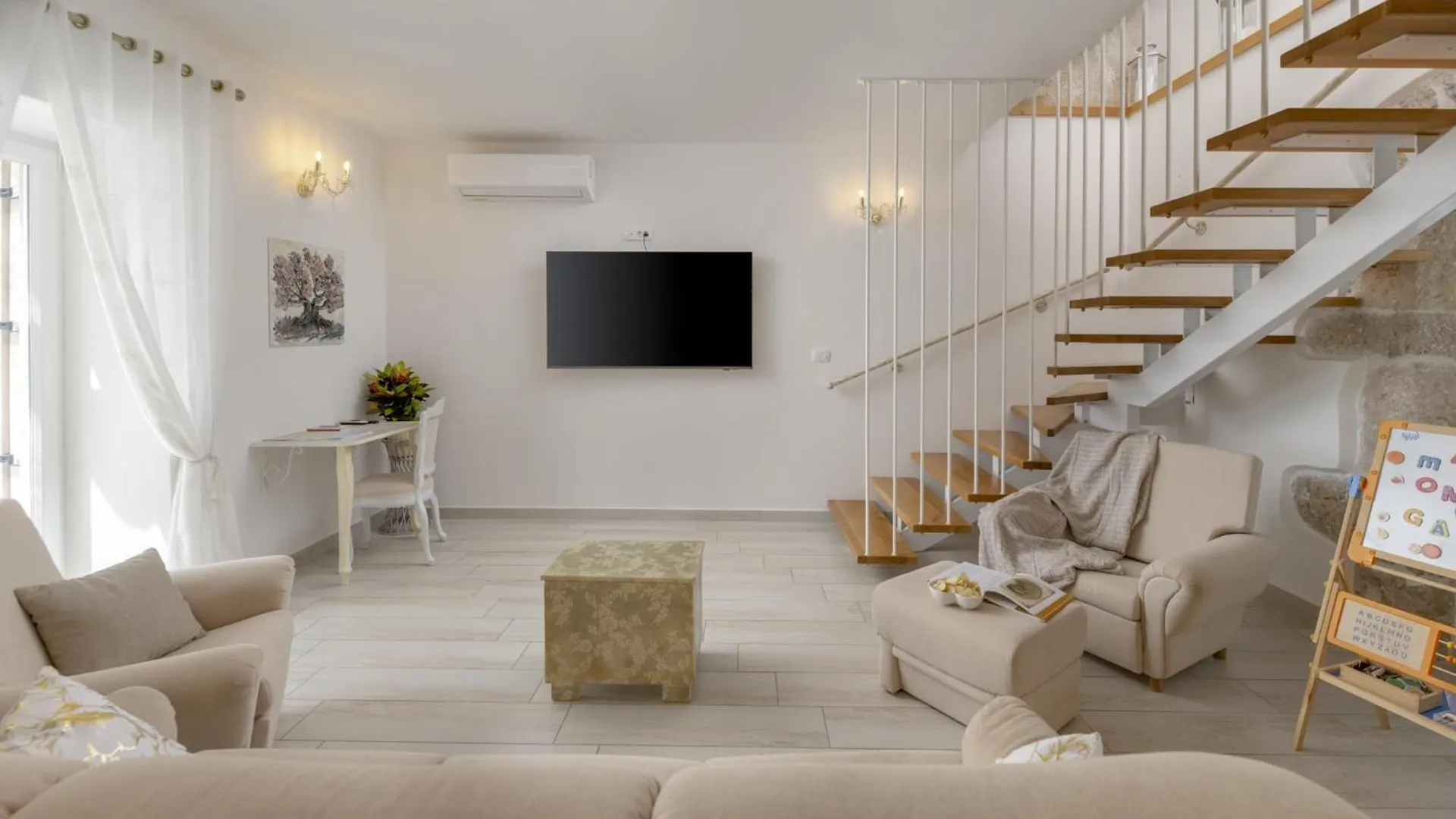 Villa Batelica With Large Garden, Kids Playground And Private Pool لابين 0*,  كرواتيا